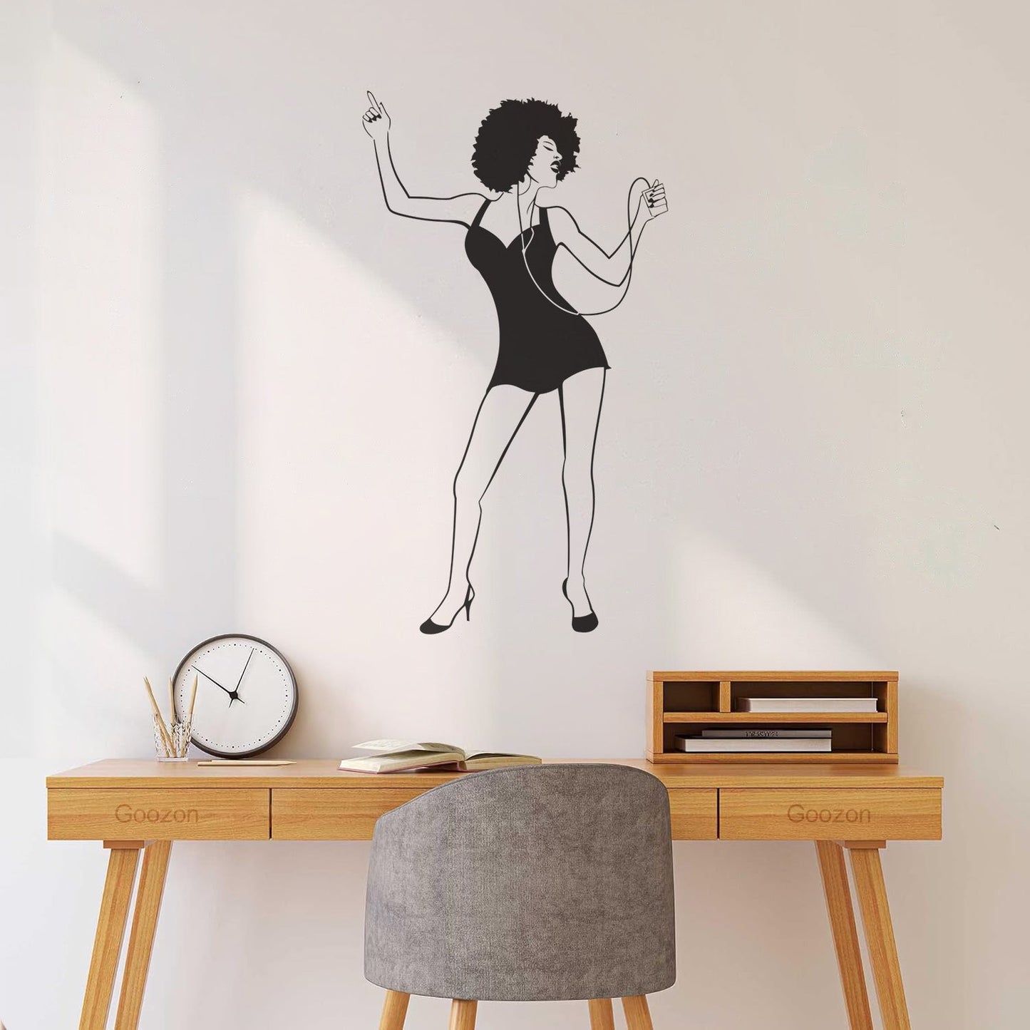 Fine Carving Stickers African Hairstyle Woman Music Lover Headphones Appeal Girl It Won'T Fall Off